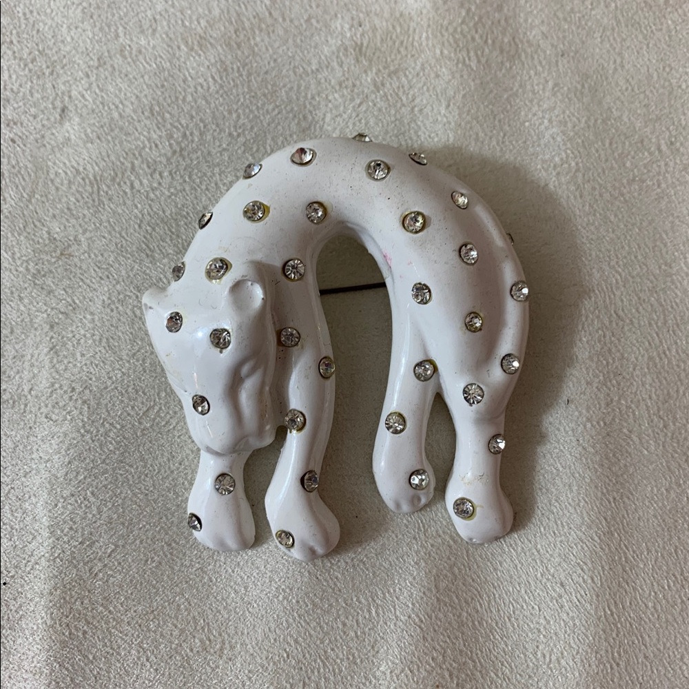 VINTAGE SPARKLY LEOPARD PIN WHITE WHITE RHIBESTONE